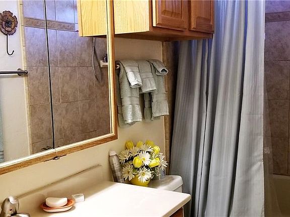 3rd image of 7934 S Whitewing Dr