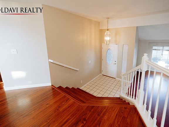 2nd image of 547 Windwood Ct