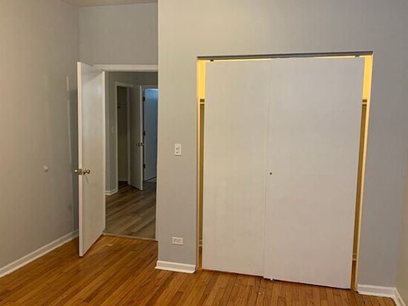 3rd image of 7003 S Clyde Ave #2