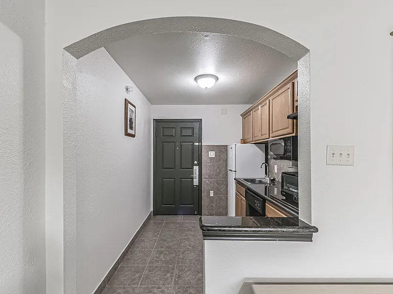 1025 Swanson St — Photo 83