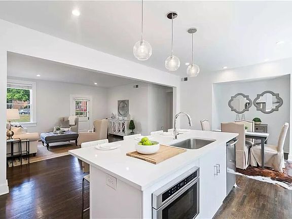 3rd image of 78 Peachtree Memorial Dr NW #4