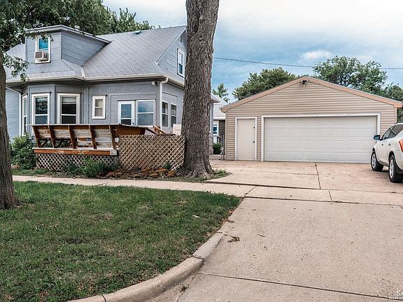 4th image of 521 S 11th St