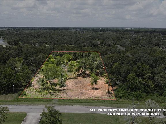 3rd image of 32126 Bayou Bend