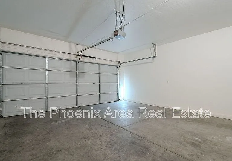 29189 N Shannon Dr — Photo 26