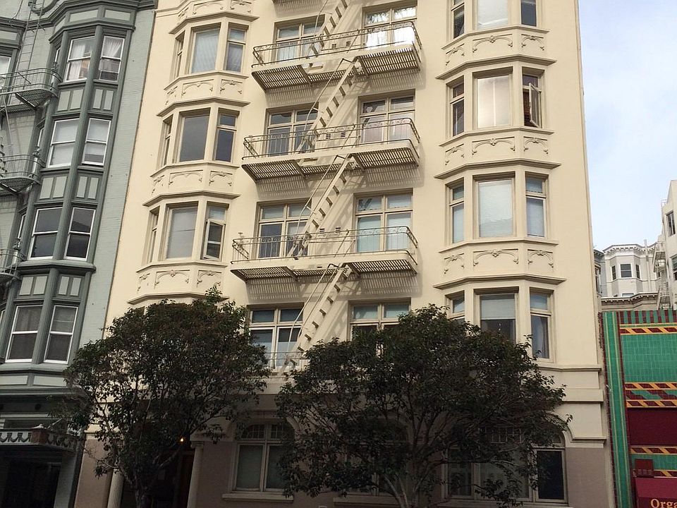 1st image of 830 Bush St #402