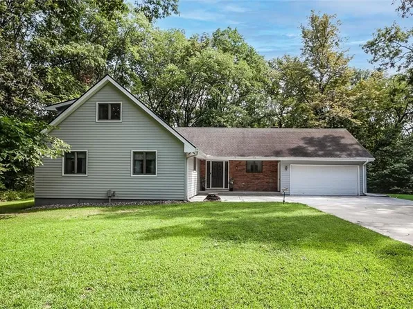 17601 River Dr, Kearney, MO 64060