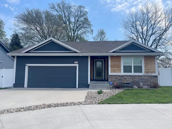 106 N 17th St, Adel, IA 50003