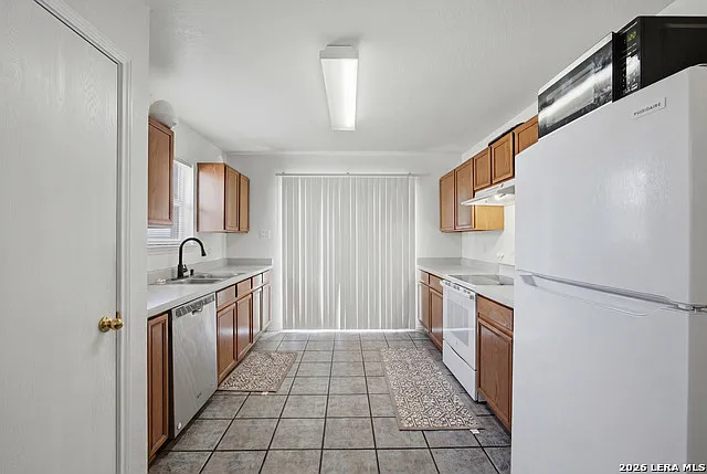10631 Shaencrest — Photo 7