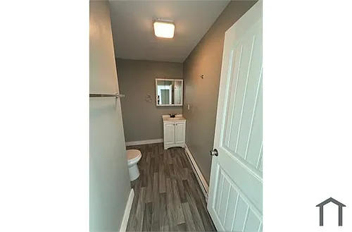 1005 E Mauney Ave Photo 1