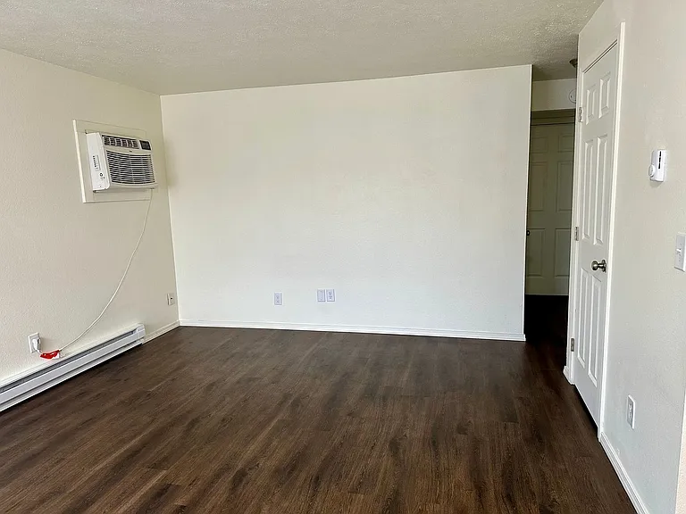 39 E Westview Ave — Photo 12