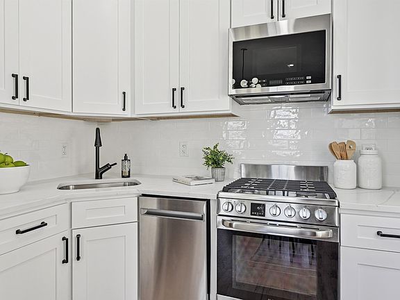 5th image of 47 Washburn St #101