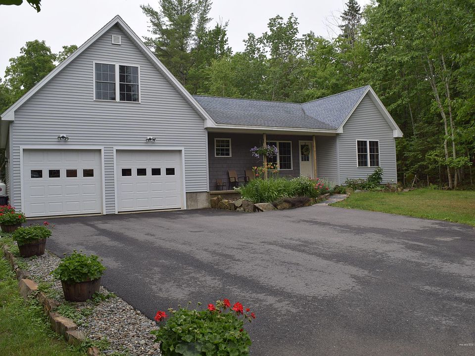 2nd image of 5 Deer Run Rd