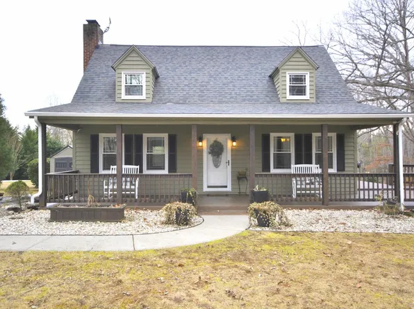 139 Bishop Creek Rd, Lynch Station, VA 24571