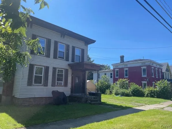 156 E 3rd St, Oswego, NY 13126