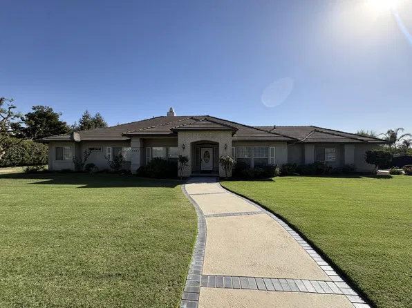 6001 W Grove Court, Visalia, CA 93291