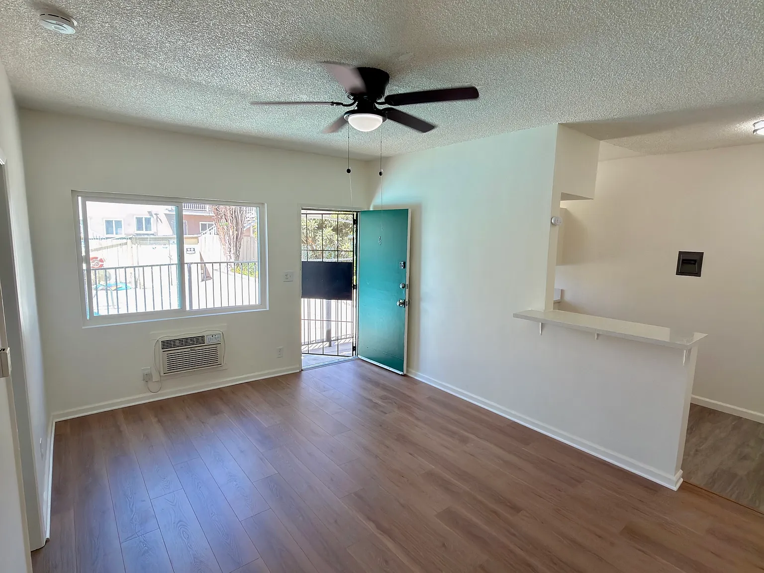 1 bed, 480 sqft, $1,900 — Photo 2
