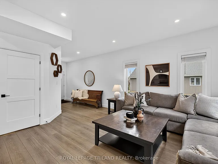 51253 Ashton St — Photo 9
