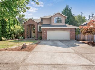 2634 NE Zander Ct, Hillsboro, OR 97124