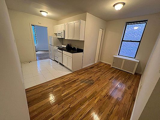 1st image of 316 E 49th St #63
