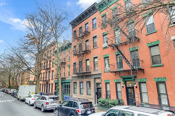 Rented by Compass | media 19