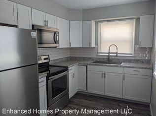 117 E 35th St #10032820, Davenport, IA 52806