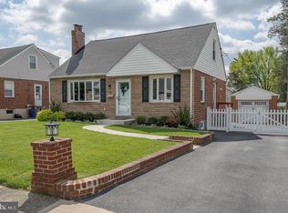 9 Pearson Ln, Havertown, PA 19083