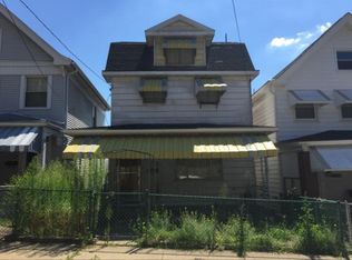 179 Hallock St, Pittsburgh, PA 15211