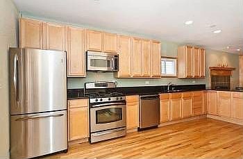 5th image of 2427 W Cortland St