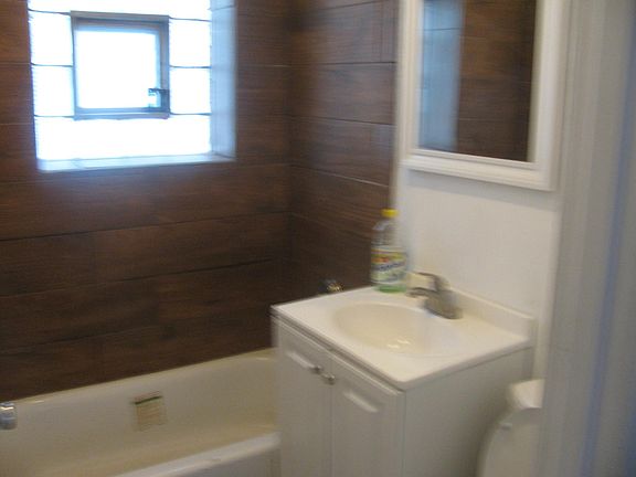 2nd image of 1645 N McVicker Ave #1