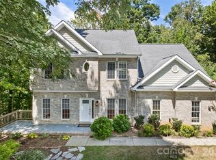 113 Ballantree Dr, Asheville, NC 28803