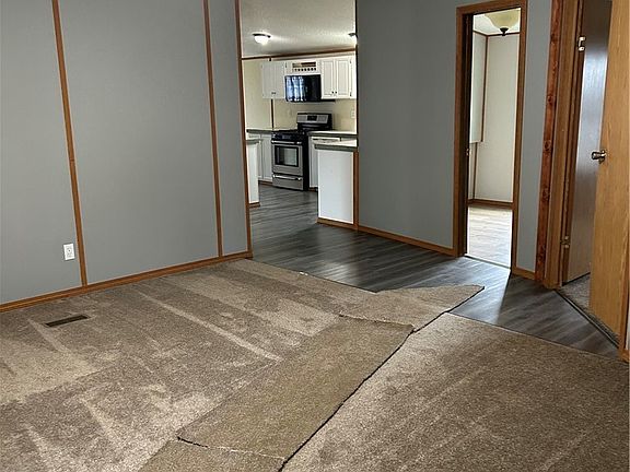 3rd image of 1102 Michael Dr