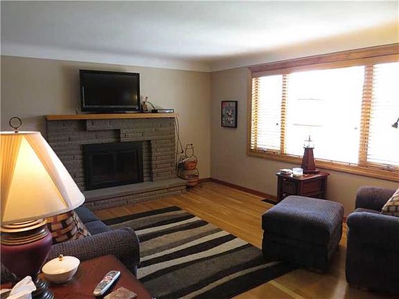 5th image of 441 Braddock Dr