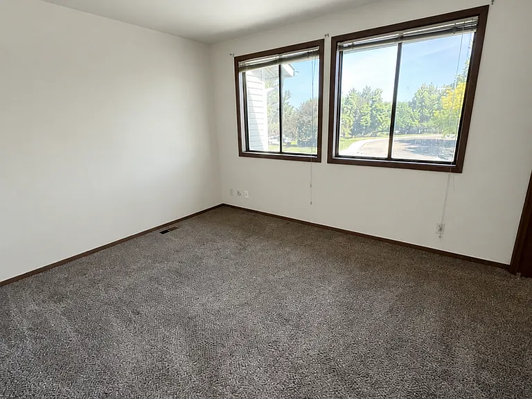 8331 W Rifleman St — Photo 3