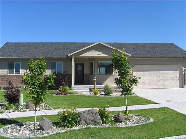 1st image of 3745 E Magenta Dr