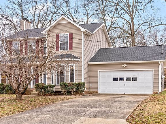 3rd image of 1000 Roedeer Dr