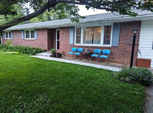 105 Balsam Rd, Hendersonville, NC 28792