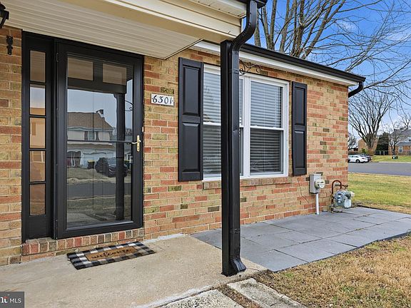 3rd image of 6301 Powder Horn Ct
