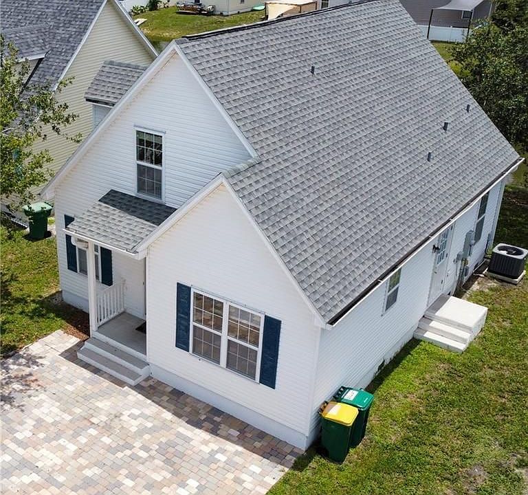 1st image of 250 Leawood Cir