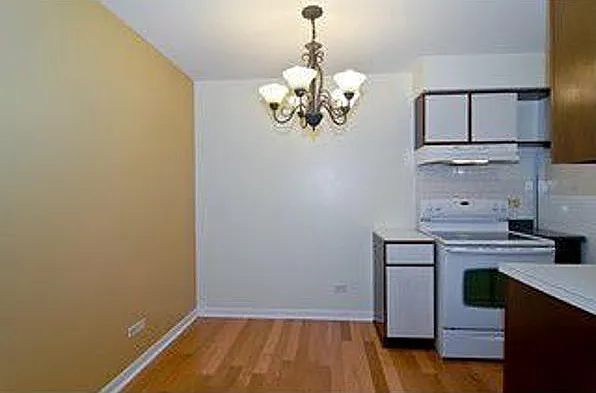 405 Home Ave #302 — Photo 3