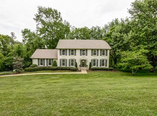 853 Forest Hills Dr, Nashville, TN 37220