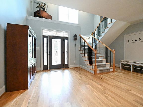 5th image of 607 Faucette St