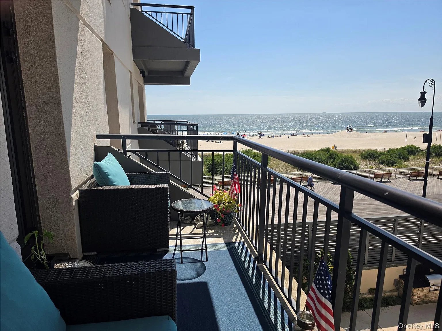 1 bed, 1.0 bath, 800 sqft, $30,000 — Photo 3