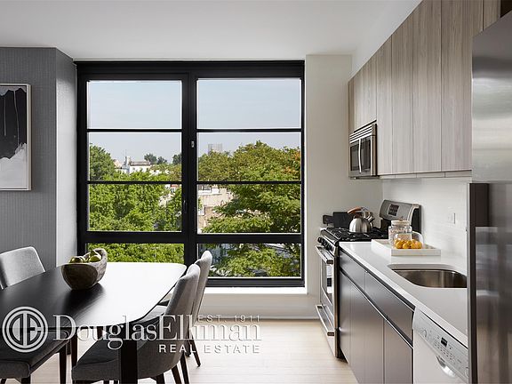 2nd image of 365 Bond St APT A320
