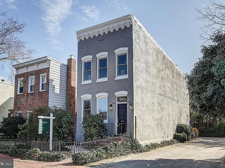 1003 I St SE — Photo 6
