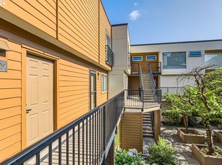 1535 SW Clay St APT 209, Portland, OR 97201