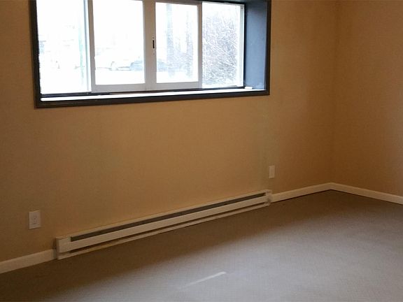 4th image of 14620 Milverton 1 Bedroom