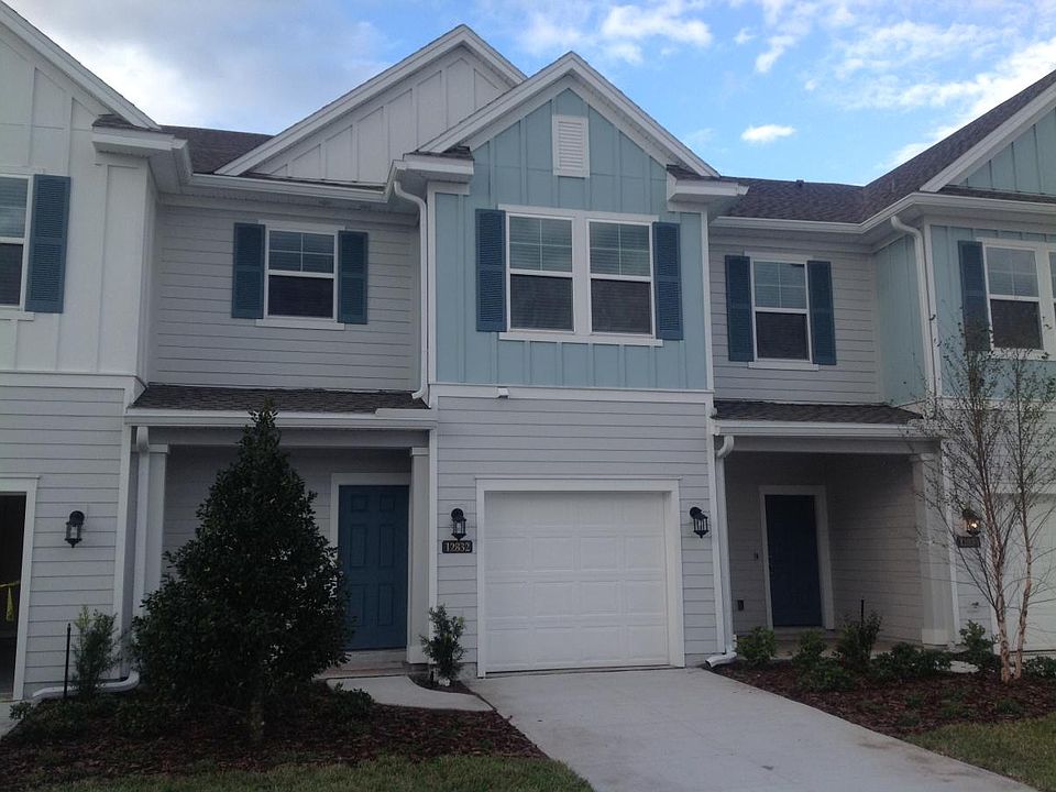 1st image of 12832 Josslyn Ln