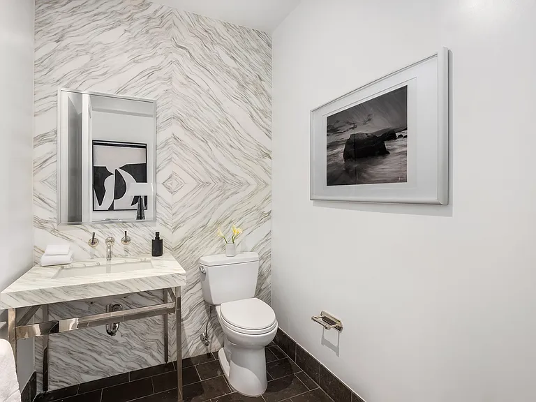 215 E 19th St #8E — Photo 24