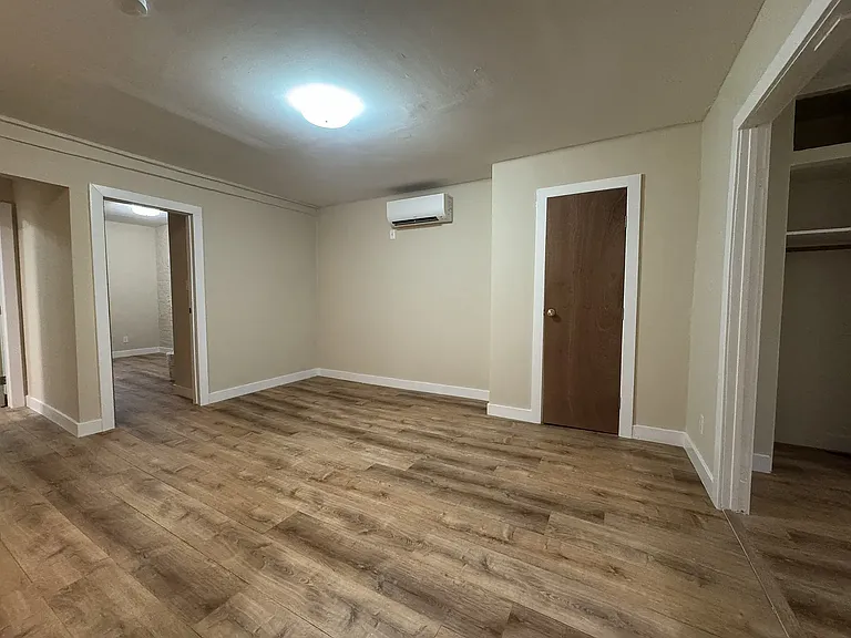 77 Adelphi St #3 — Photo 1