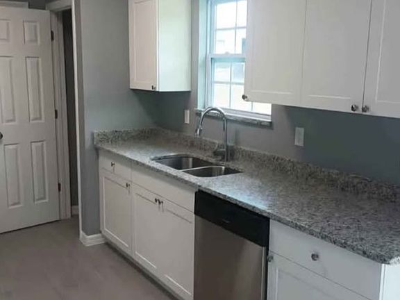 5th image of 6492 SW 202nd Ct